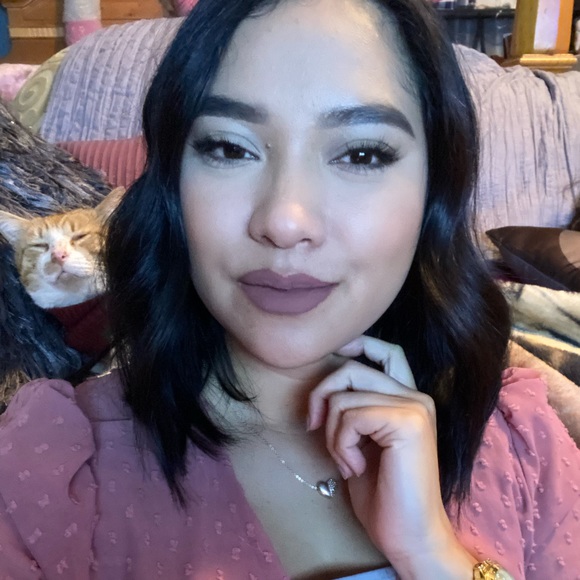 Meet your Posher, Silvia - Picture 1 of 1